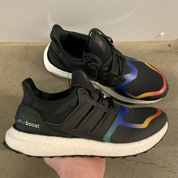 adidas UltraBOOST DNA Black Rainbow - Picture 9 of 10